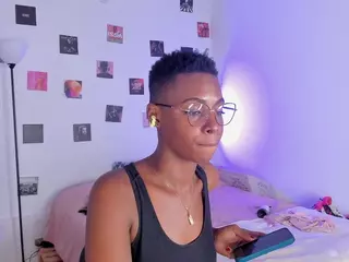 IrisAllen's Live Sex Cam Show