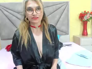 Esmeralda's Live Sex Cam Show
