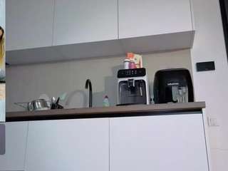 Live webcam model megan-ros on Soda Cams