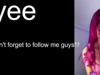 michelleroos Live Webcam on CamSoda