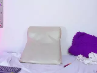 TIFANY-DIXON's Live Sex Cam Show