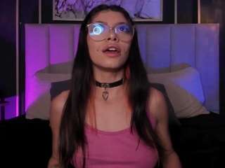 violetta-nur Live Webcam on CamSoda