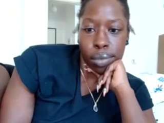 yourmadamindigo webcam