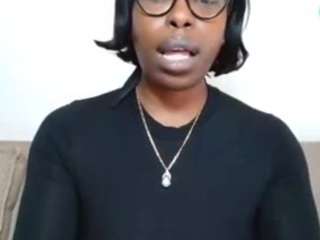 yourmadamindigo's CamSoda show and profile