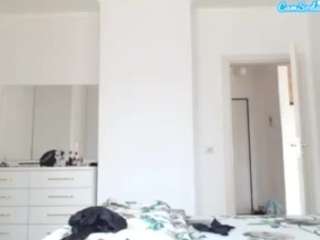 yourmadamindigo webcam