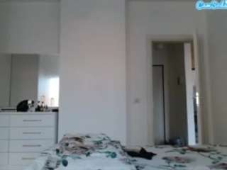 yourmadamindigo webcam