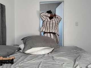 bedroombullyx5 Sex Cam Show