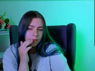 EllaaCherry's Live Sex Cam Show