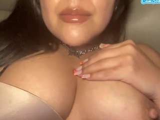 Live webcam model ellumiie on Soda Cams