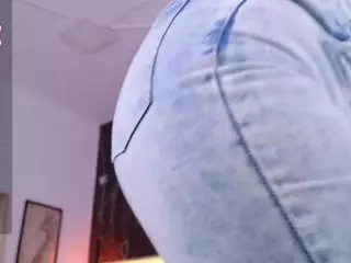 CindeFucknRella's Live Sex Cam Show