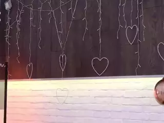 CindeFucknRella's Live Sex Cam Show