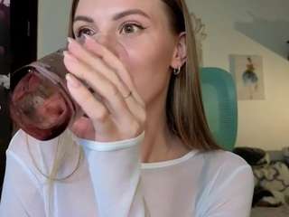 f1oraa Profile Image