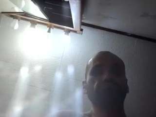 le modèle greaterthnhim est en webcam porno dans un show sur le site camsoda, il possède les tags suivants: american,asshole,average,big balls,big cock,drinking,jerk off,no smoking,tease,brown hair,mobile