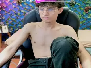 thomas's Live Sex Cam Show