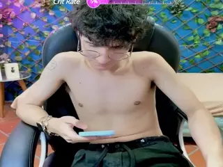 thomas's Live Sex Cam Show