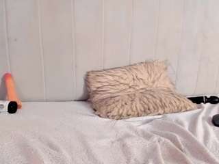 carolyne-parker live cam profile