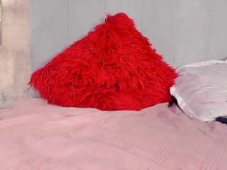 Live cam show with carolyne-parker