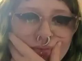 honeylinen's Live Sex Cam Show