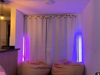 Live webcam model marianabranz on Soda Cams