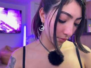 Live webcam model marianabranz on Soda Cams