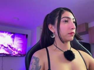 Live webcam model marianabranz on Soda Cams