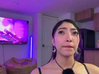 Live webcam model marianabranz on Soda Cams