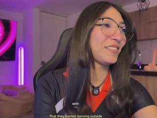 Live webcam model marianabranz on Soda Cams