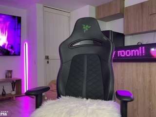 यह मॉडल अभी लाइव है. marianabranz