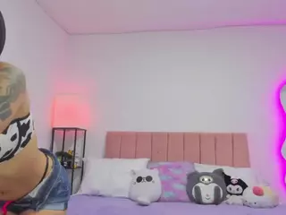 MarianaBranz's Live Sex Cam Show