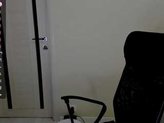 kimmberrr's CamSoda show and profile