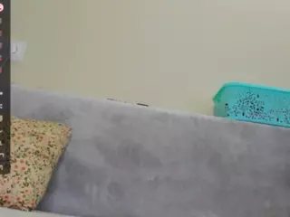 Kimmberrr's Live Sex Cam Show
