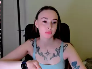 Kimmberrr's Live Sex Cam Show
