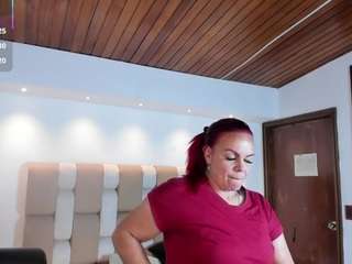 victoria-mooree, female webcam model,  years old, on live webcam