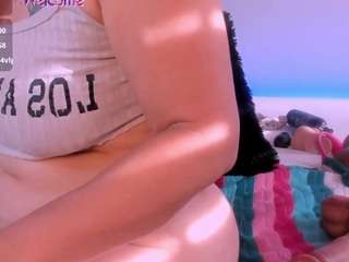 Victoria Mooree live webcam show