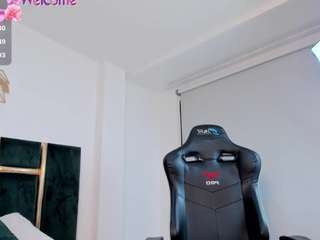 Victoria Mooree live cam preview