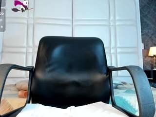 Victoria Mooree live cam preview
