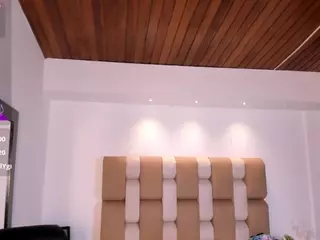 Victoria Mooree's Live Sex Cam Show