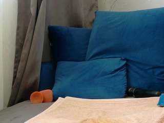 addell3 live webcam show