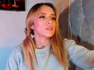 sabrina-cole webcam model