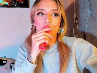 sabrina-cole's CamSoda show and profile