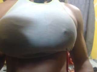 sorayabigtits Live Webcam on CamSoda