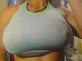 sorayabigtits Live Webcam on CamSoda