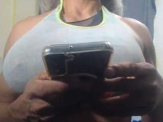 sorayabigtits webcam model