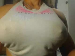 sorayabigtits from CamSoda