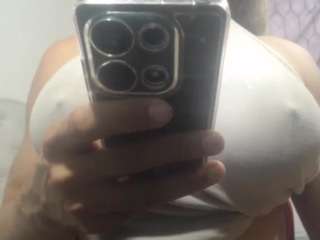 sorayabigtits webcam