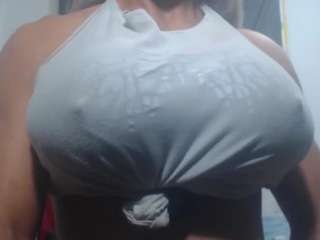 sorayabigtits Sex Cam Show