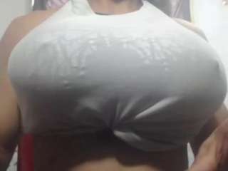 sorayabigtits Sex Cam Show