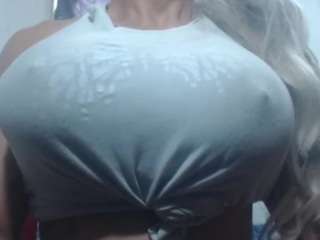 sorayabigtits Sex Cam Show
