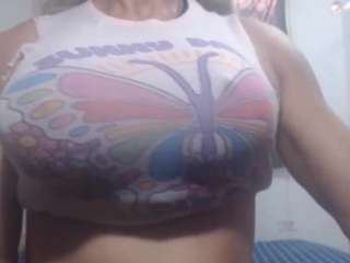 hilary18inches live webcam show