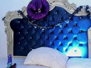 Pink-musee - the steamiest cam host online for your enjoyment pink-musee from CamSoda